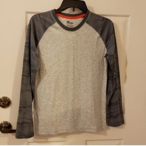 Epic Threads size Large